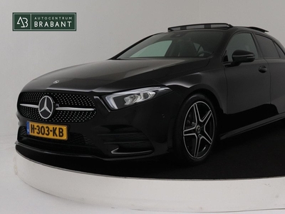 Mercedes-Benz A-klasse 180 Solution AMG Automaat (PANORAMADAK, CAMERA, STOELVERWARMING, 1e EIGENAAR, GOED ONDERHOUDEN)