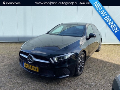 Mercedes-Benz A-klasse 200 | NL Auto | Panoramadak | Camera | Widescreen | LED | Half Leder |