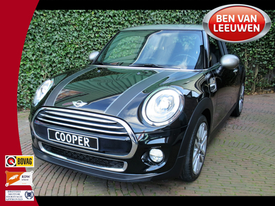 MINI COOPER 1.5 Seven Chili F56 met LED, Pano.dak, half leer, Navi en 17