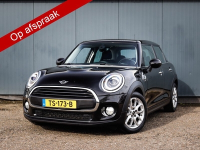 MINI Mini 1.5 One Pepper (102PK), 2e-Eigenaar, Keurig-Onderh., Navigatie, Parkeersensoren, LM.-Velgen, Spiegel-Pakket, Airco/Climate-Control, Privacy-Glas, NL-Auto