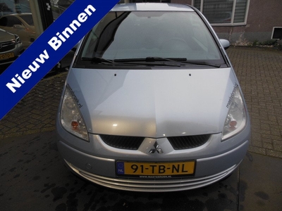 Mitsubishi Colt 1.3 Invite Staat in De Krim