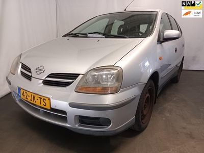 Nissan Almera Tino 1.8 - SCHADE