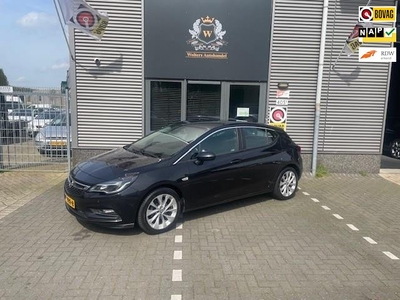 Opel Astra 1.0 Black Edition