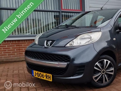 Peugeot 107 1.0-12V XS