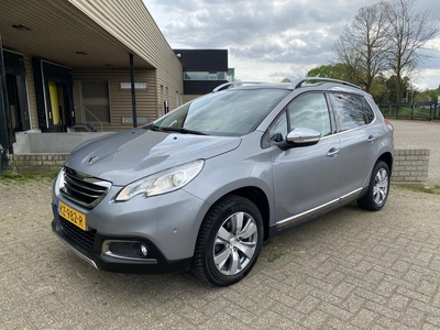 Peugeot 2008 1.2 PureTech Allure 110PK Automaat [ Fm navi,panodak,ecc,pdc,cruise,lmv ]