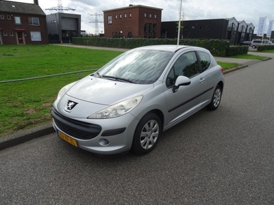 Peugeot 207 1.4 Color-line