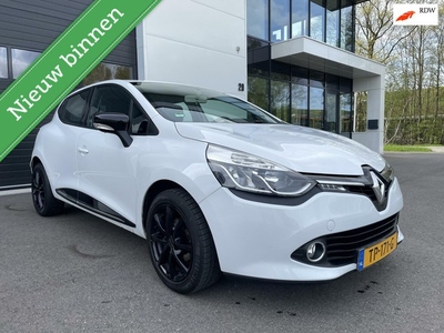 Renault Clio 0.9 TCe Expression Navi Cruise All seasons!