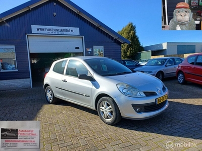 Renault Clio 1.2-16V Expression Garantie, alle inruil mogelijk