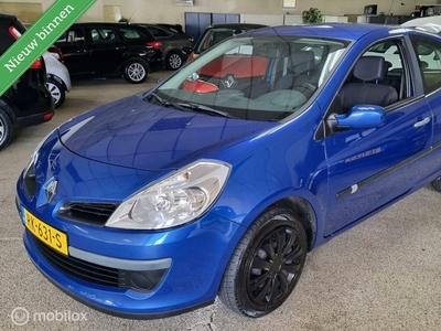 Renault Clio 1.2-16V Renault Clio 1.2-16V Special Line