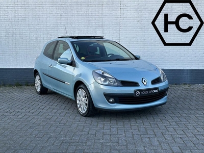 Renault Clio 1.4 16V Rip Curl Airco Panoramadak Lichtmetaal