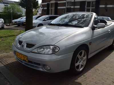 Renault Megane cabrio 2.0-16V IDE Dynamique