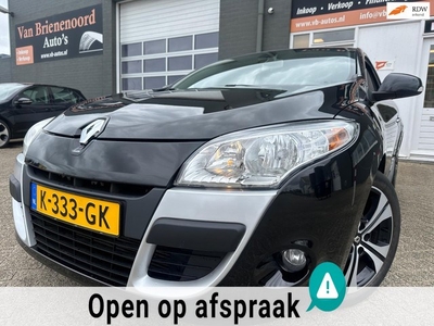 Renault Mégane Coupé 1.4 TCe Bose met parkeersensoren en