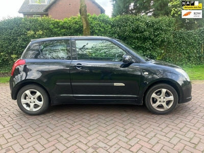 Suzuki Swift 1.3 Exclusive AIRCO- IJSKOUD ZEER MOOI