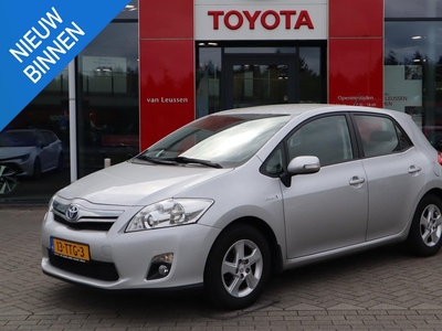 Toyota Auris 1.8 HYBRID BUSINESS NAVIGATIE CRUISE CLIMA PARKEERCAMERA LM-VELGEN NL-DEALERAUTO