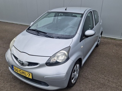 Toyota Aygo 1.0-12V + (bj 2008)