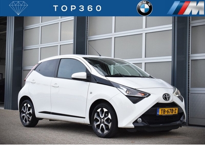 Toyota Aygo 1.0 VVT-i x-first Automaat | Navigatie | Camera