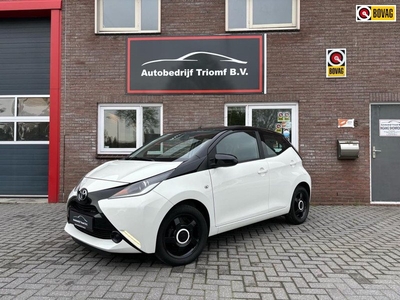 Toyota Aygo x-play - ACHTERUITRIJ CAMERA- AIRCO- GROOT SCHERM- LMV..!!