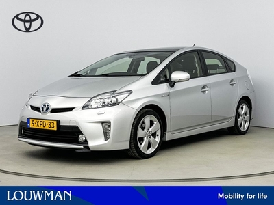 Toyota Prius 1.8 Dynamic Business Navigatiesysteem | Trekhaak | Solar Roof |