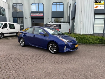 Toyota Prius 1.8 Dynamic Hybride AUTOMAAT!!