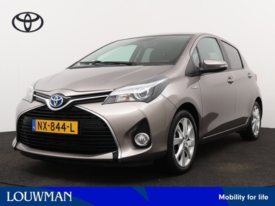 Toyota Yaris 1.5 Hybrid Dynamic Limited | Navigatie | Trekhaak | Half Leder | Bluetooth |