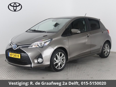 Toyota Yaris 1.5 Hybrid Dynamic | Panoramadak | Navigatie | Lederen bekleding | Stoelverwarming |