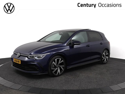 Volkswagen Golf 1.5 eTSI 150Pk Automaat R-Line / Pano-Dak /