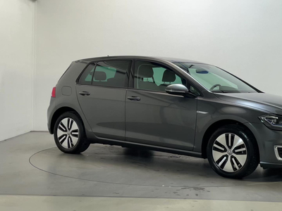 VOLKSWAGEN GOLF E-Golf Warmtepomp LED Navigatie DAB+ Parkeersensoren