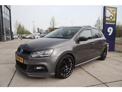 Volkswagen Polo 1.2 TSI Highline R-Line FULL LED, Helix