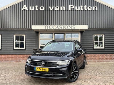 Volkswagen TIGUAN 1.5 TSI / Carplay / Camera / Climate