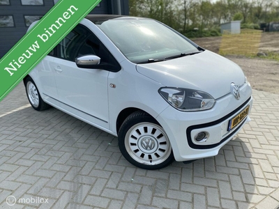 Volkswagen Up! 1.0 high up! AIRCO PANORAMA DAK NAVI CRUISE N