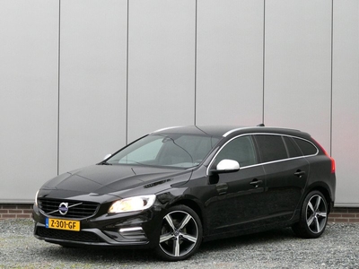 Volvo V60 T3 R-Design 12 MND Garantie Navi / Bluetooth / Extra getint glas