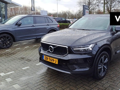 Volvo XC40 2.0 T4 Momentum Pro | GERESERVEERD | Automaat | 190 pk | Navigatie | Trekhaak | Cruise Controle | Camera | 19 Inch Velgen | parkeersensoren voor/achter |