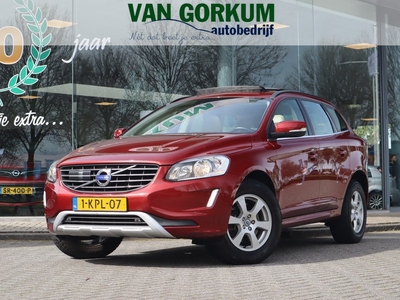 Volvo XC60 2.4 D5 215 PK AWD Momentum Aut / Panoramadak