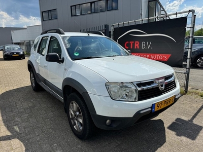 Dacia Duster 1.6 Lauréate (bj 2011) AIRCO/NAVI/LMV/DAKRAILS!