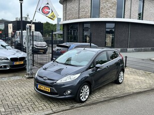 Ford Fiesta 1.6 Titanium Dealer onderhouden