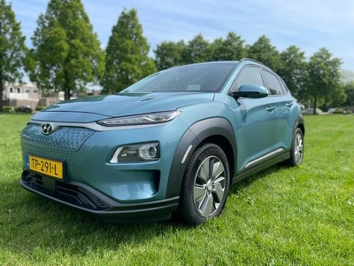 Hyundai KONA EV Premium 64 kWh DEALER-ONDHN.LEER.NAP!