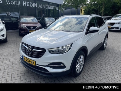 Opel Grandland X 1.2 Turbo Business +