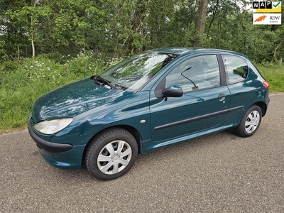 Peugeot 206 1.4 XT