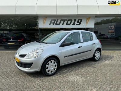 Renault Clio 1.4-16V Business Line