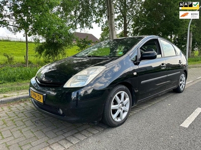 Toyota Prius 1.5 VVT-i hybride elektrishch/benzine airco ,nap