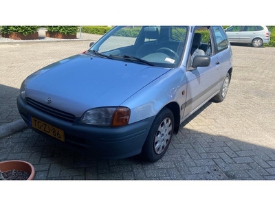 Toyota Starlet 1.3-16V XLi (Automaat)