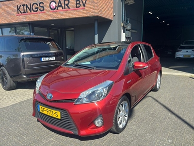 Toyota Yaris 1.5 Full Hybrid Dynamic Panoramadak Half Leder