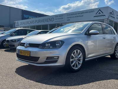 Volkswagen Golf 1.6 TDI Connected Series