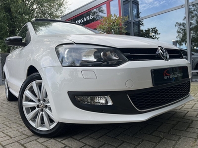 Volkswagen Polo 1.2 *!* HIGHLINE *!* PANORAMADAK/ STOELVERWARMING/ 16 INCH *!*