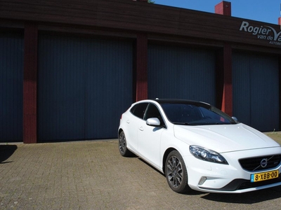 Volvo V40 2.0 D4 R-Design Business