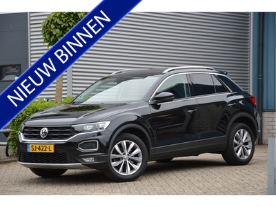 VOLKSWAGEN T-ROC 1.5 TSI | PANORAMADAK | LED | NAVIGATIE | ADAP. CRUISE | CLIMA | PDC | ENZ