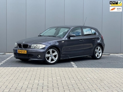 BMW 1-serie 118i High Executive Automaat 17 inch