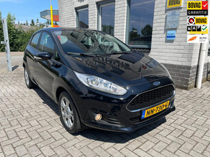 Ford Fiesta 1.0 Style Ultimate / Navigatie / Telefoon / PDC V+A / Trekhaak / Airco