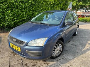 Ford Focus MET AIRCO & JAAR APKMET NIEUW KOPLING