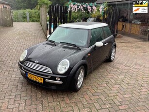 Mini Mini 1.6 Cooper nieuwe apk tot 7-2025 zo ingeruild en